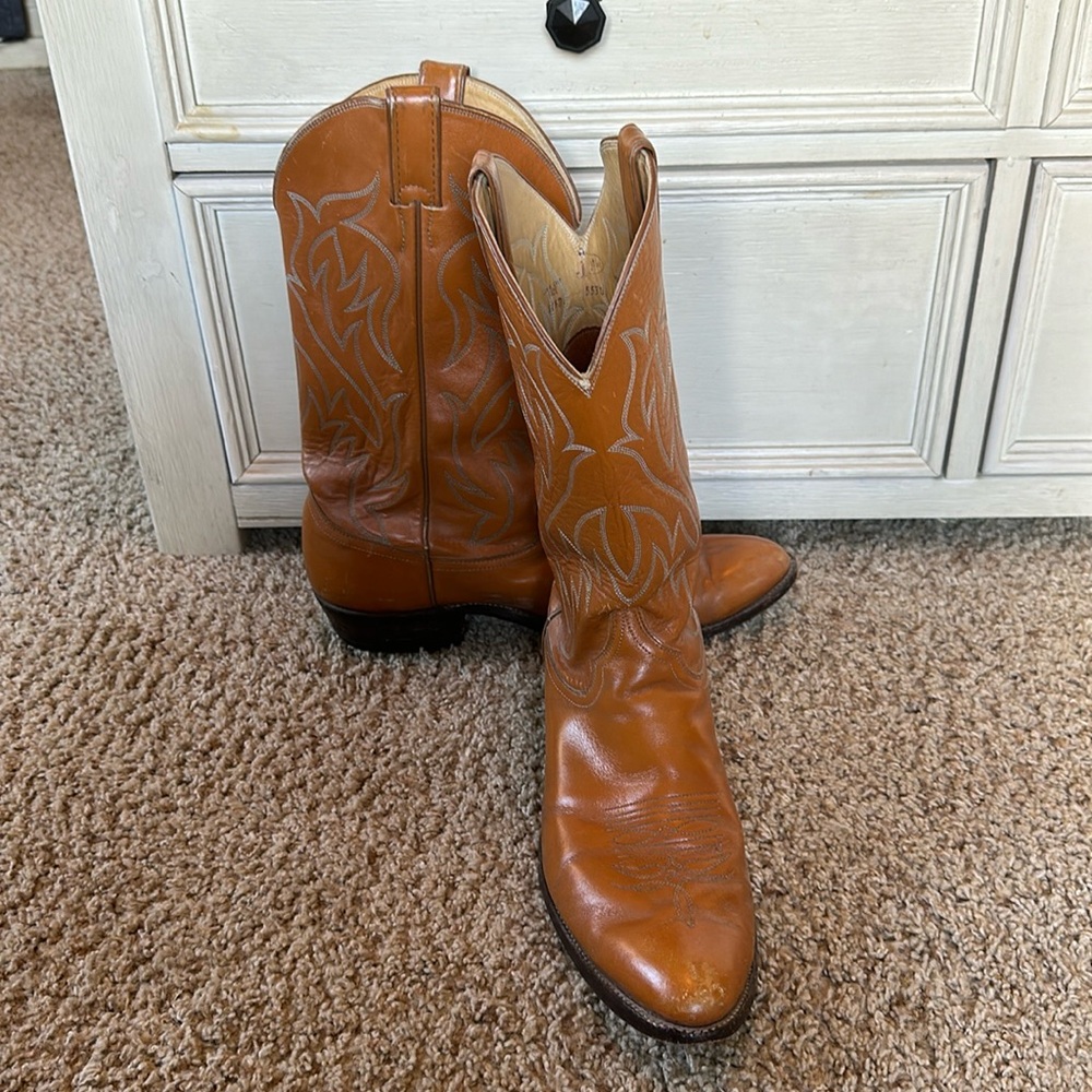 Justin’s cowboy boots 11.5 D